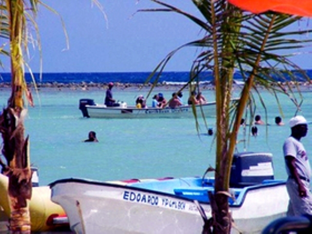 ECONOMISTA ARISTY ESCUDER AFIRMA TURISMO PERDERÁ CUATRO MIL MILLONES DÓLARES CAUSA CÓLERA