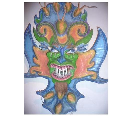 CASA DE CULTURA PRESENTA EXPOSICIÓN CARETAS, TRAJES CARNAVALESCOS