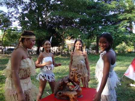 COLEGIO CARLOS MARÍA HERNÁNDEZ REALIZA ACTOS  DÍA LA HISPANIDAD 