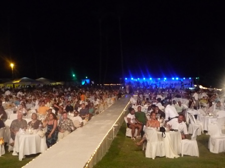 LIFESTYLE HOLIDAYS VACATION CLUB COFRESÍ PRESENTA “GRUPO ILEGALES” 