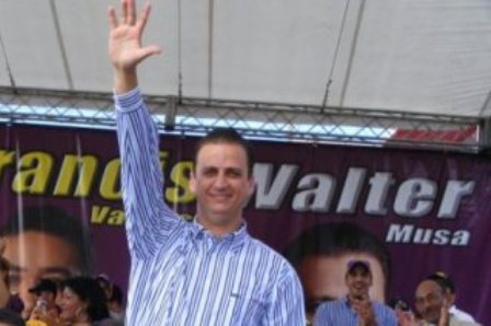 ALCALDE MUSA MEYRELES GESTIONA MIAMI FLOTILLAS CAMIONES RECOLECTORES BASURA
