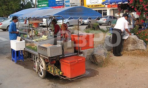 RECOMIENDAN NO CONSUMIR ALIMENTOS CALLEJEROS; MEDIDA EVITARÁ CONTAGIO CÓLERA DETECTADA EN HAITÍ