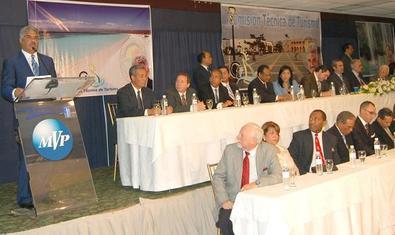 MIGUEL VARGAS MALDONADO PROMETE ASONAHORES IMPULSARÁ TURISMO EN REPÚBLICA DOMINICANA