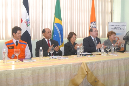 DESTACAN IMPORTANCIA MEDIOS COMUNICACIÓN ORIENTACIÓN EN OCURRENCIA DESASTRES NATURALES