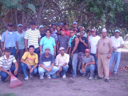 REALIZAN JORNADA LIMPIEZA PLAYAS COMUNIDAD LUPERÓN