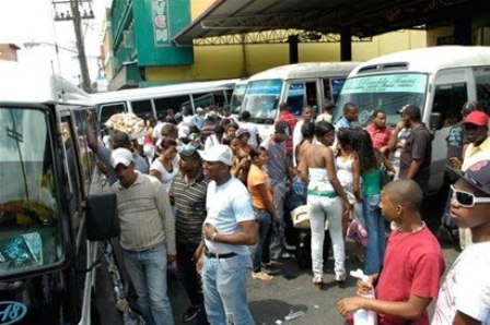 INICIA ÉXODO PASAJEROS LARGO FERIADO SEMANA SANTA