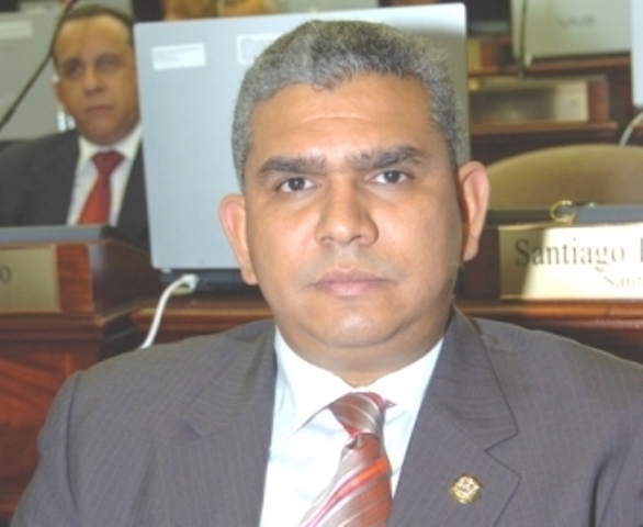 DIPUTADO PELEDEÍSTA CONSIDERA ABUSIVO AUMENTO PRECIOS MEDICAMENTOS
