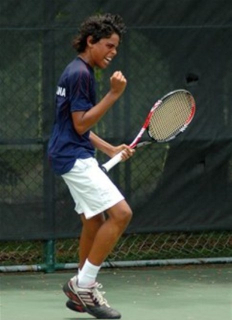 OLIVARES Y KIRKMAN AVANZAN EN EL TORNEO JITIC DE TENIS