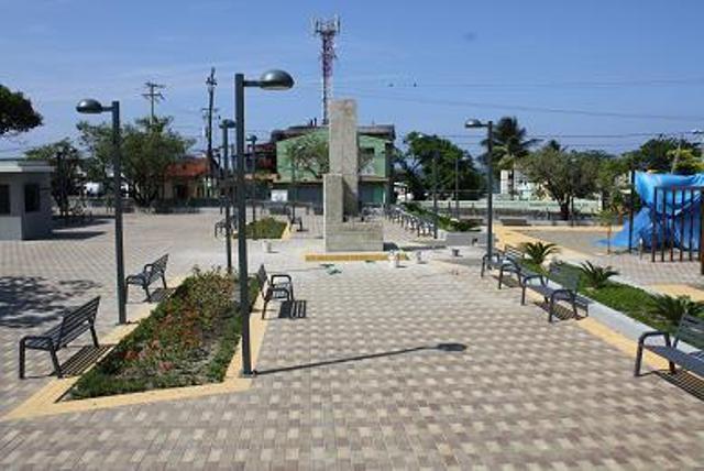 ELOGIAN REMODELACIÓN PLAZA LA LIBERTAD