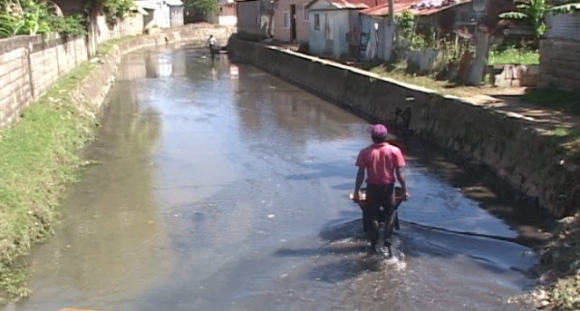 LIMPIAN ENCACHES, CAÑADAS AVENIDA PENETRACIÓN MUELLE NUEVO