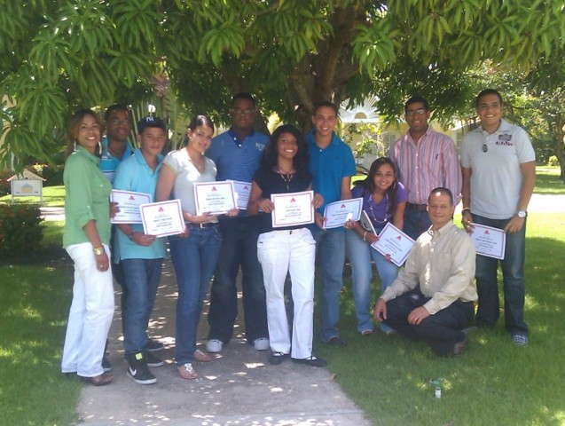 CELEBRAN SEMINARIO LIDERAZGO PARA JÓVENES
