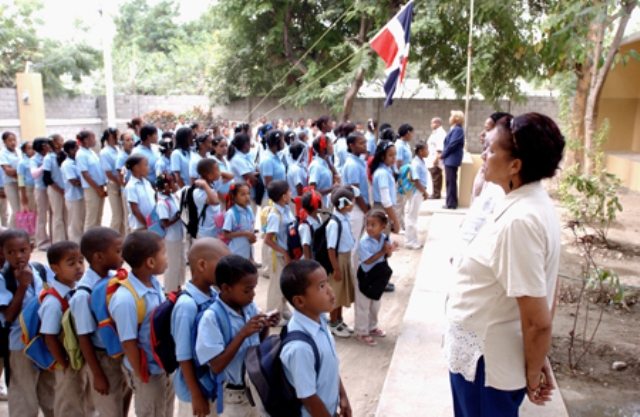 ALUMNOS REINICIAN DOCENCIA  EN PUERTO PLATA
