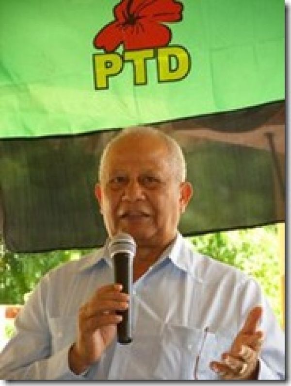 GONZÁLEZ ESPINOSA DEJARÁ INAUGURADA CASA PTD EN PUERTO PLATA