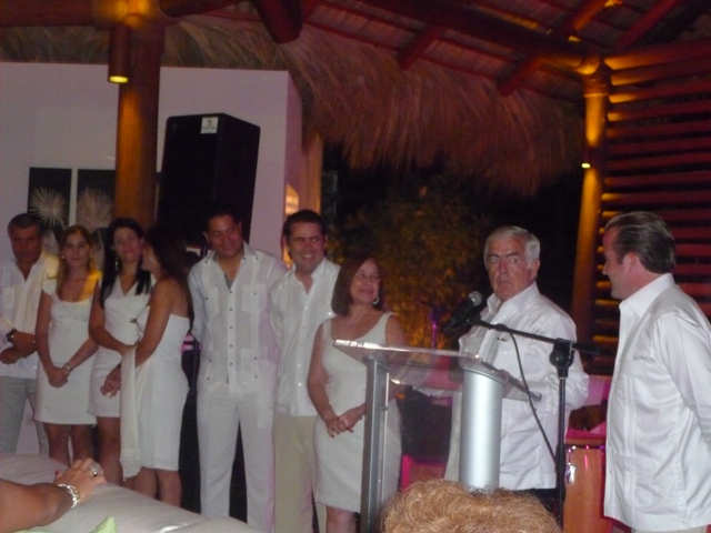 INAUGURAN AÉREAS COMUNES RESIDENCIAL THE PALMS STAR HILLS