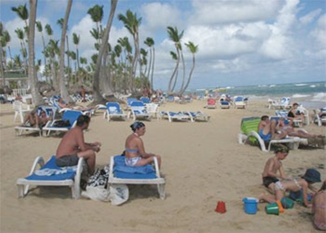 AUMENTA LLEGADA TURISTAS REPÚBLICA DOMINICANA