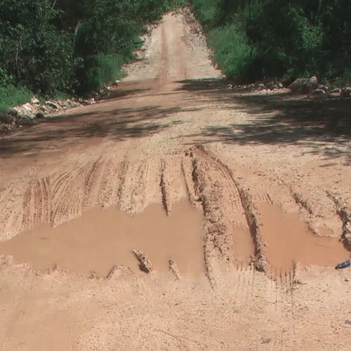 DEPLORAN CONDICIONES CAMINOS VECINALES