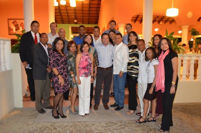 GERENCIA HOTEL LIFESTYLE AGASAJA PERIODISTAS PUERTOPLATEÑOS