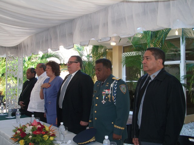APERTURAN UNIDAD ODONTOLÓGICA OFRECERÁ SERVICIOS POLICÍAS PUERTO PLATA