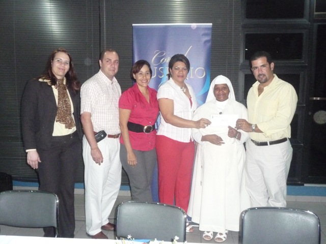 FUNDACIÓN BRUGAL ENTREGA DONATIVO CENTRO DIÓCESANO