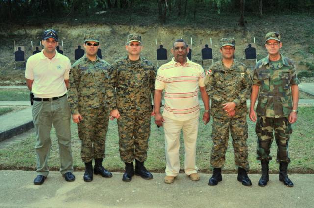 EJÉRCITO NACIONAL ARRASA PRUEBAS TIROS