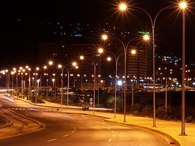 EDENORTE ILUMINA PUENTE HERMANOS PATIÑO EN SANTIAGO