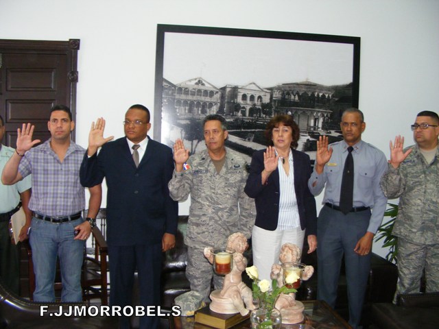 JURAN MIEMBROS COMITÉ HONOR TORNEO SUPERIOR BALONCESTO PUERTO PLATA