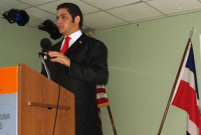 EXHORTAN DEFENDER, HONRAR CONSTITUCIÓN DOMINICANA 