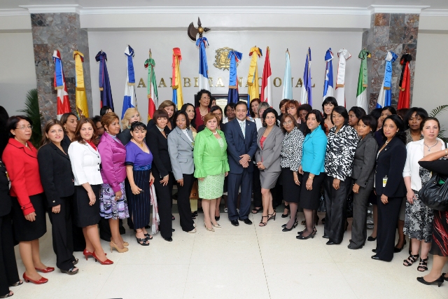 PRESIDENTE CÁMARA DIPUTADOS RESALTA LIDERAZGO MUJERES
