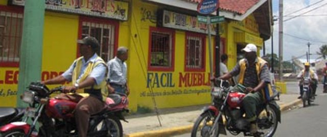 DOTARAN MOTOCONCHISTAS NUEVOS CHALECOS IDENTIFICACIÓN