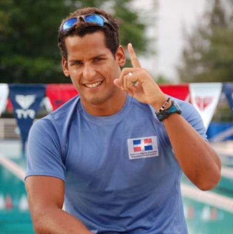 NADADOR MARCOS DÍAZ HARÁ SAQUE HONOR JUEGO LNB METROS HURACANES EN PUERTO PLATA