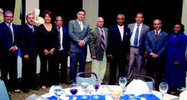 JURAN DIRECTIVA CLUB ROTARIO PUERTO PLATA 