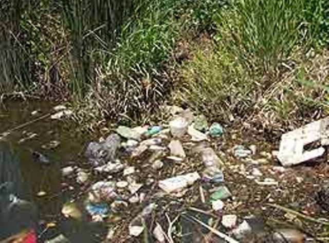 CAÑADA AMENAZA SALUD RESIDENTES VILLA PROGRESO 