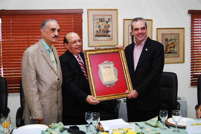 CANDIDATO VICEPRESIDENCIAL PRD DISTINGUIDO CLUB DOMÍNICO ÁRABE 