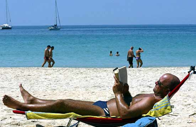 BAJA FLUJO TURISTAS LLEGAN  DESTINOS REPÚBLICA DOMINICANA