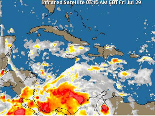 ONDA TROPICAL TRAERÁ AGUACEROS DISPERSOS 