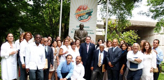 UCE  SAN PEDRO MACORÍS AGASAJA EGRESADOS MERITORIOS