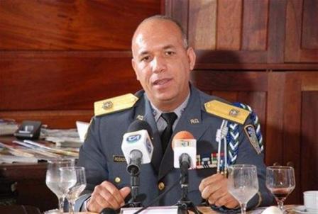JEFE DNCD AFIRMA DROGA SIGUE FLUYENDO MUELLES, MAR ABIERTO