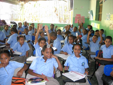 SIGUEN QUEJAS COBROS TARIFAS ESCUELAS PÚBLICAS