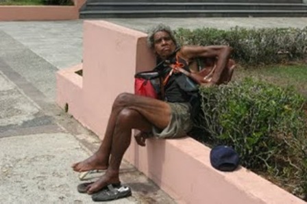 ENFERMOS MENTALES DEAMBULANDO CALLES, AVENIDAS PUERTO PLATA