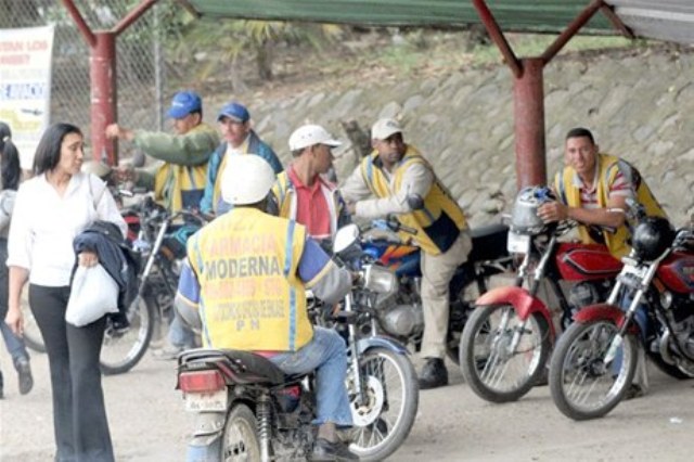 MOTOCONCHOS DENUNCIAN: “AGENTES AMET NOS ATROPELLAN”