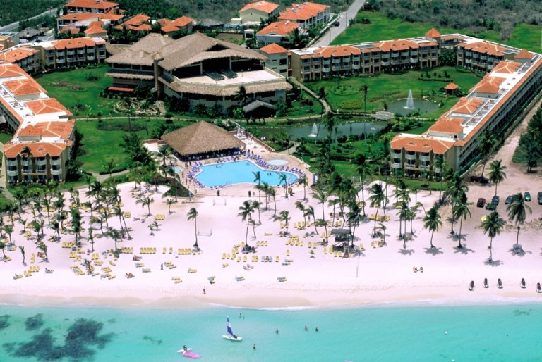 VIVA WYNDHAM RESORTS EMPRESA HOTELERA ADMIRADA VACACIONISTAS NACIONALES