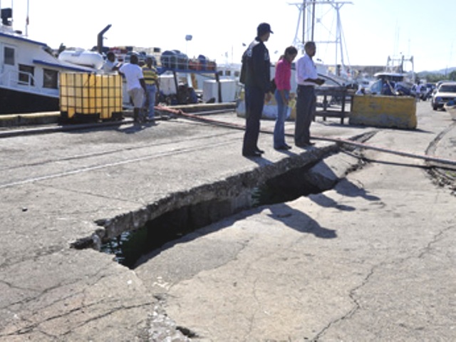 PUERTOPLATEÑOS AGUARDAN GOBIERNO CONSTRUYA TERMINALES TURÍSTICA, COMERCIAL