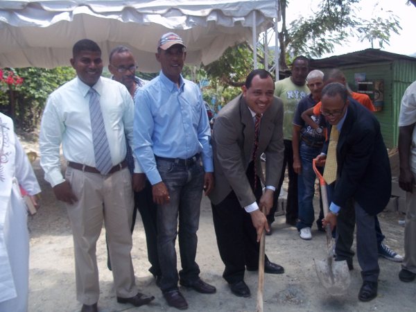 COMUNIDAD LOS YABONES RECIBE CON ALEGRÍA CONSTRUCCIÓN ACUEDUCTO RURAL