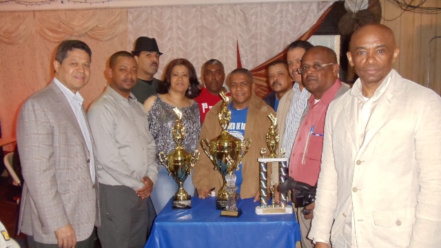 PUERTOPLATEÑOS EN NEW YORK INICIAN TORNEO DOMINÓ