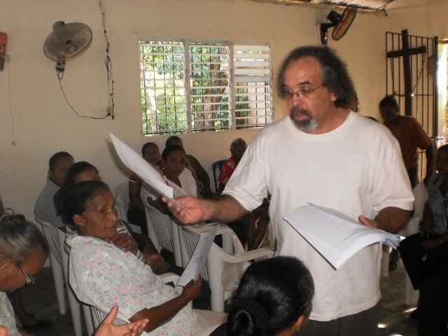 SACERDOTE ROGELIO CRUZ PARTICIPARÁ CONVERSATORIO POPULAR COMUNITARIO EN PUERTO PLATA