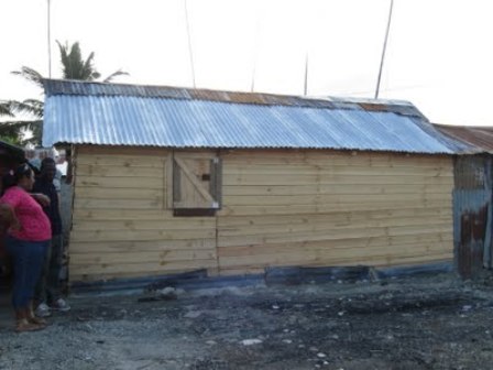 IGLESIA BAUTISTA CONSTRUYE CASA FAMILIAS AFECTADAS INCENDIO