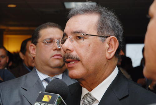 DANILO MEDINA PROMETE FORTALECER GESTIÓN MUNICIPIOS