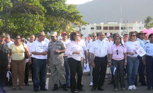 REALIZAN CAMINATA APOYO PERSONAS SUFREN CÁNCER 