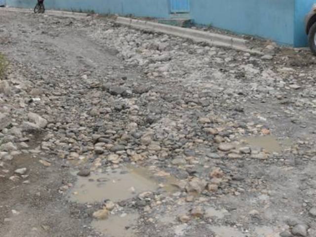 CARRETERA CONDUCE SAN MARCOS PRESENTA DETERIORO