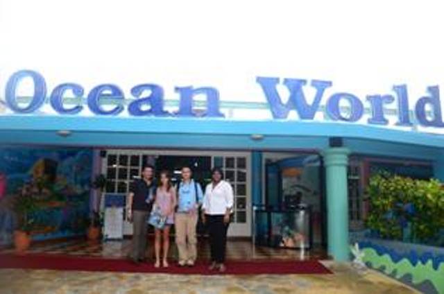 PERIODISTAS TURÍSTICOS ESPAÑA VISITAN OCEAN WORLD